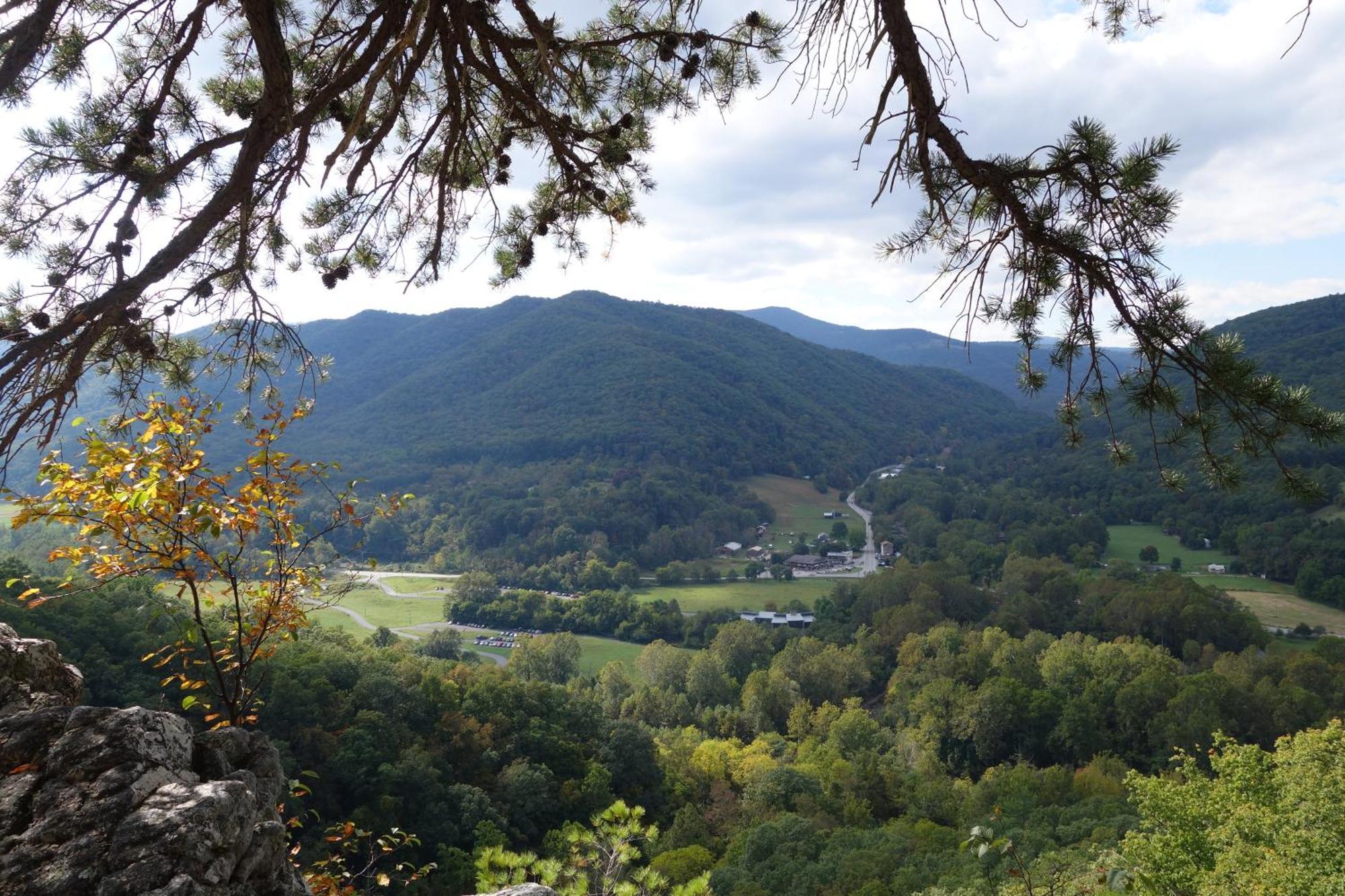 הוילה The Renovated Barn At Seneca Rocks מראה חיצוני תמונה